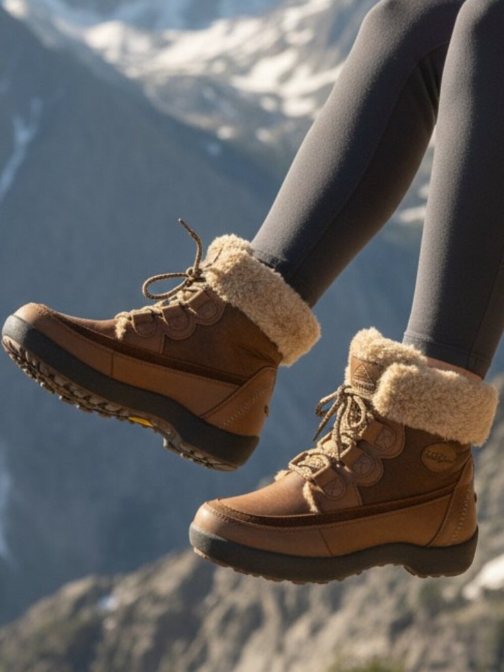Vintage Canadian Blondo "Waverly" Waterproof Lace-up Winter Boots.